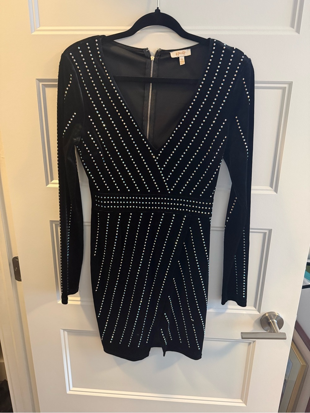 Black Studded V-Neck Long Sleeve Dress